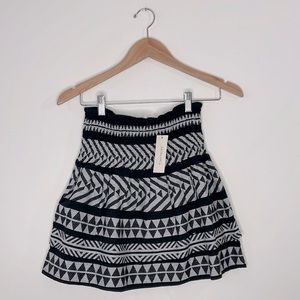 Francesca’s Collections Mini Skirt Women’s Medium Black Gray Skirt New